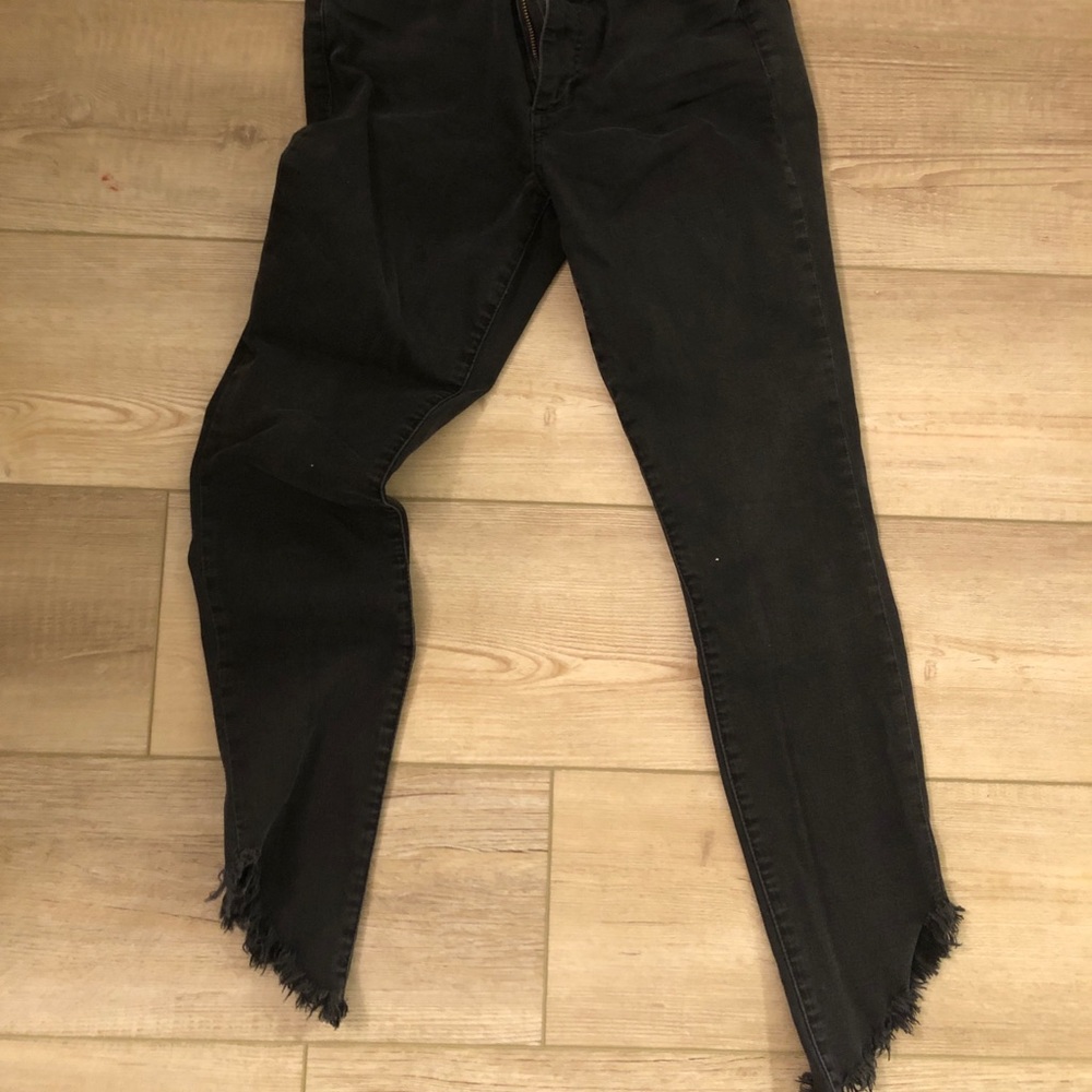 High rise black skinnies
